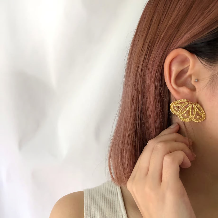 lace deco pierce (gold)---267