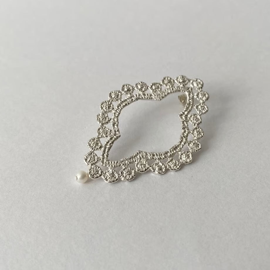 lace dot pierce (one side)(silver) ---273