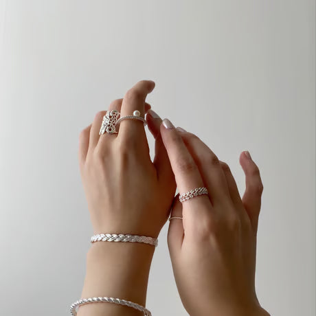 lace eternity ring (silver)---296