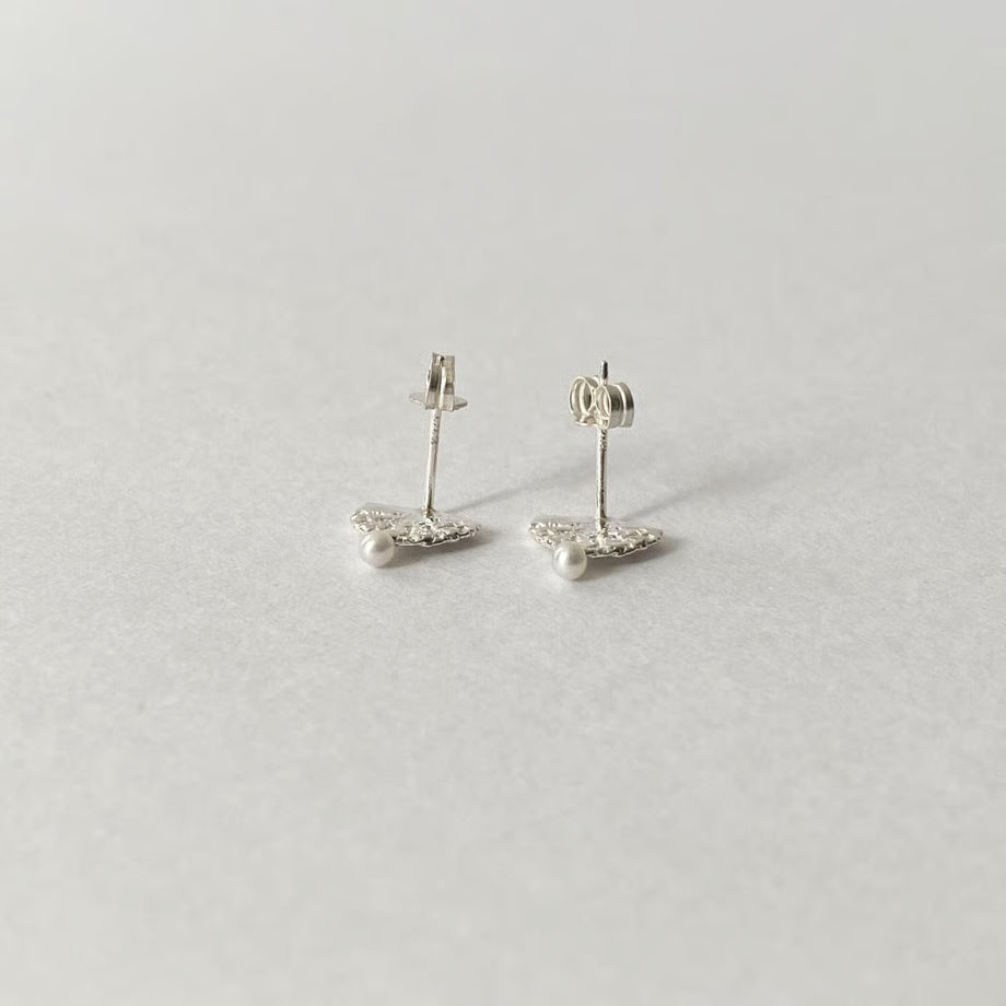 lace shell pierces (silver)---206