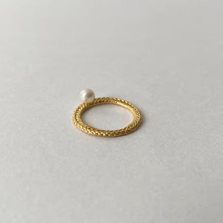stitch circle ring / pearl (gold)---332