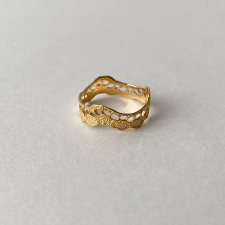 antique lace ring (gold)---330