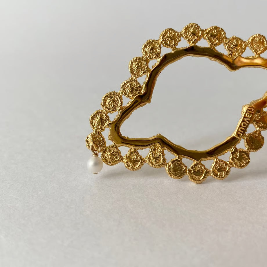 lace dot pierce (one side)(gold) ---273