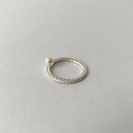 stitch circle ring / pearl (silver)---332