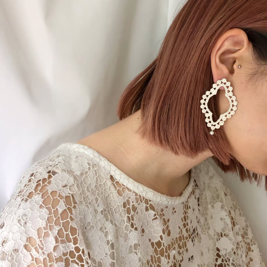 lace dot pierce (one side)(silver) ---273