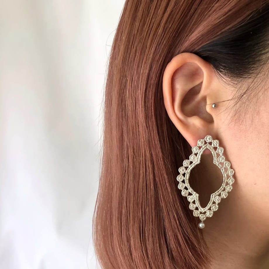 lace dot pierce (one side)(silver) ---273