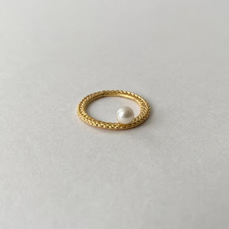 stitch circle ring / pearl (gold)---332