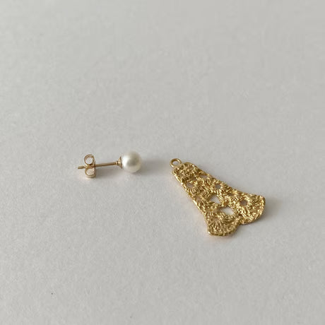 pierce (one side)(gold) ---351