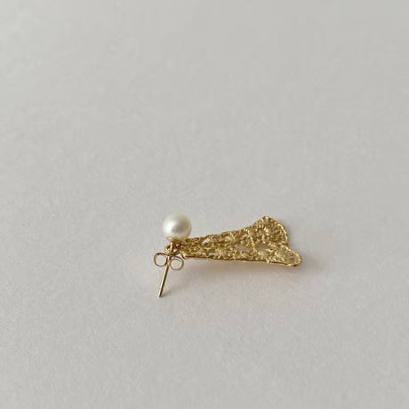 pierce (one side)(gold) ---351