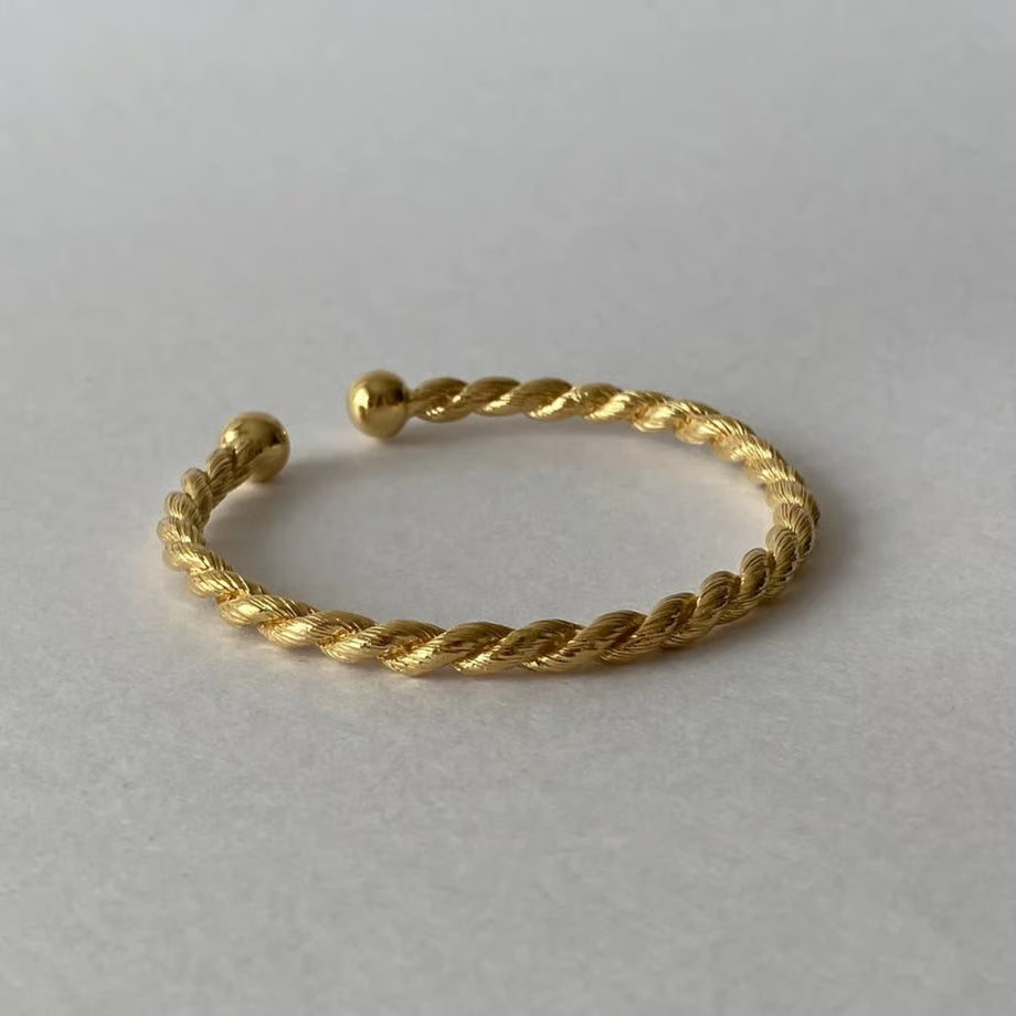 chunky braid bangle(gold)---247