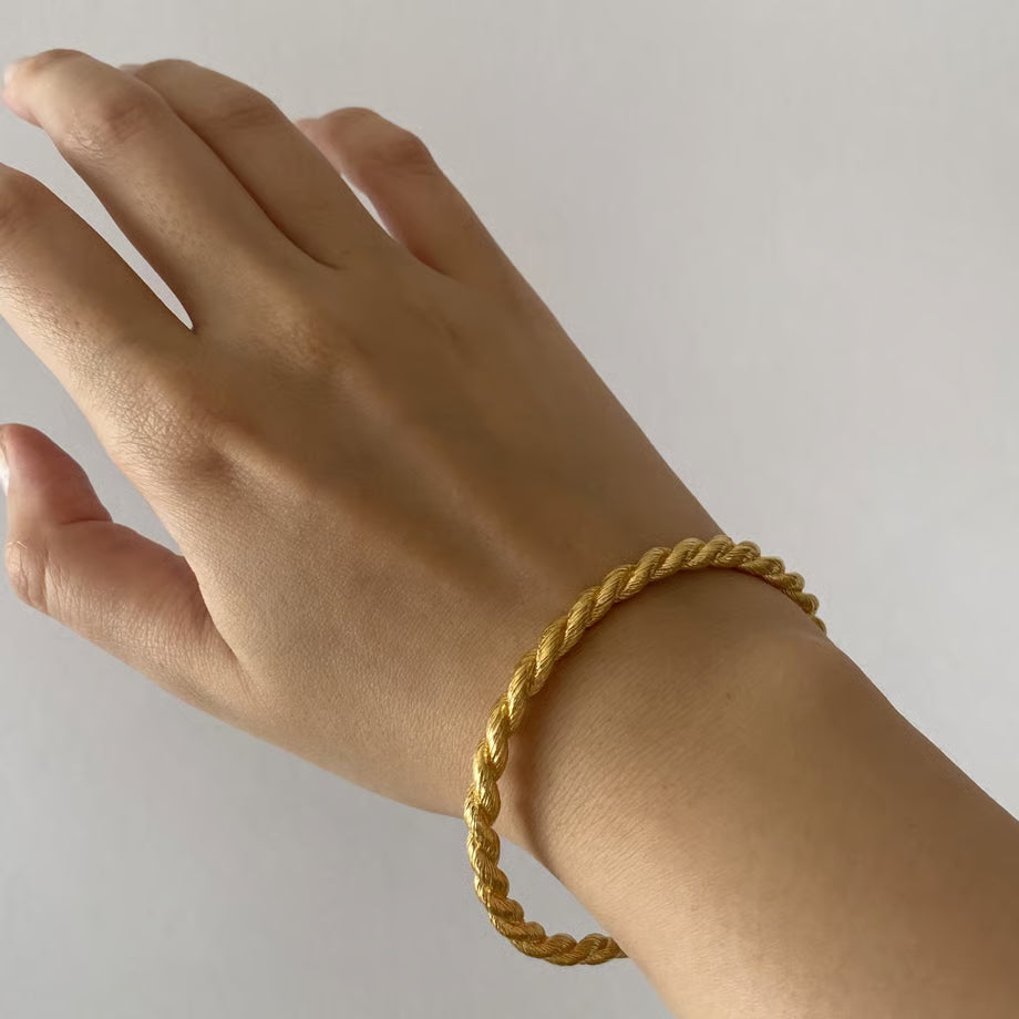 chunky braid bangle(gold)---247