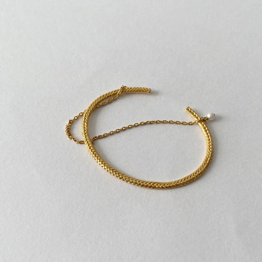 lace braid +chain bangle (gold)---318