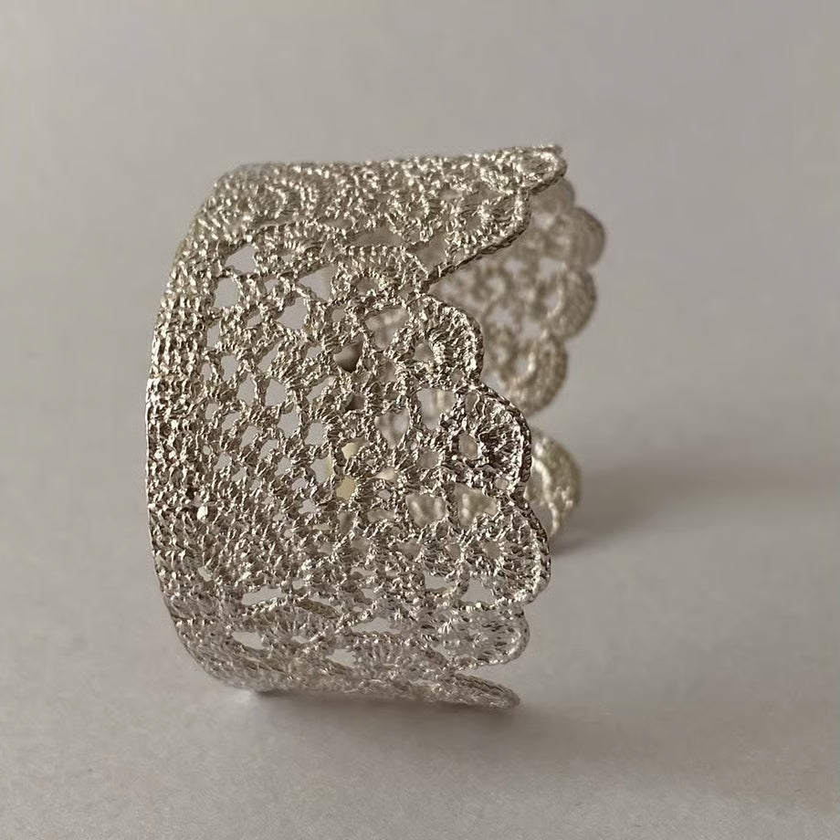 antique lace bangle (silver)---340