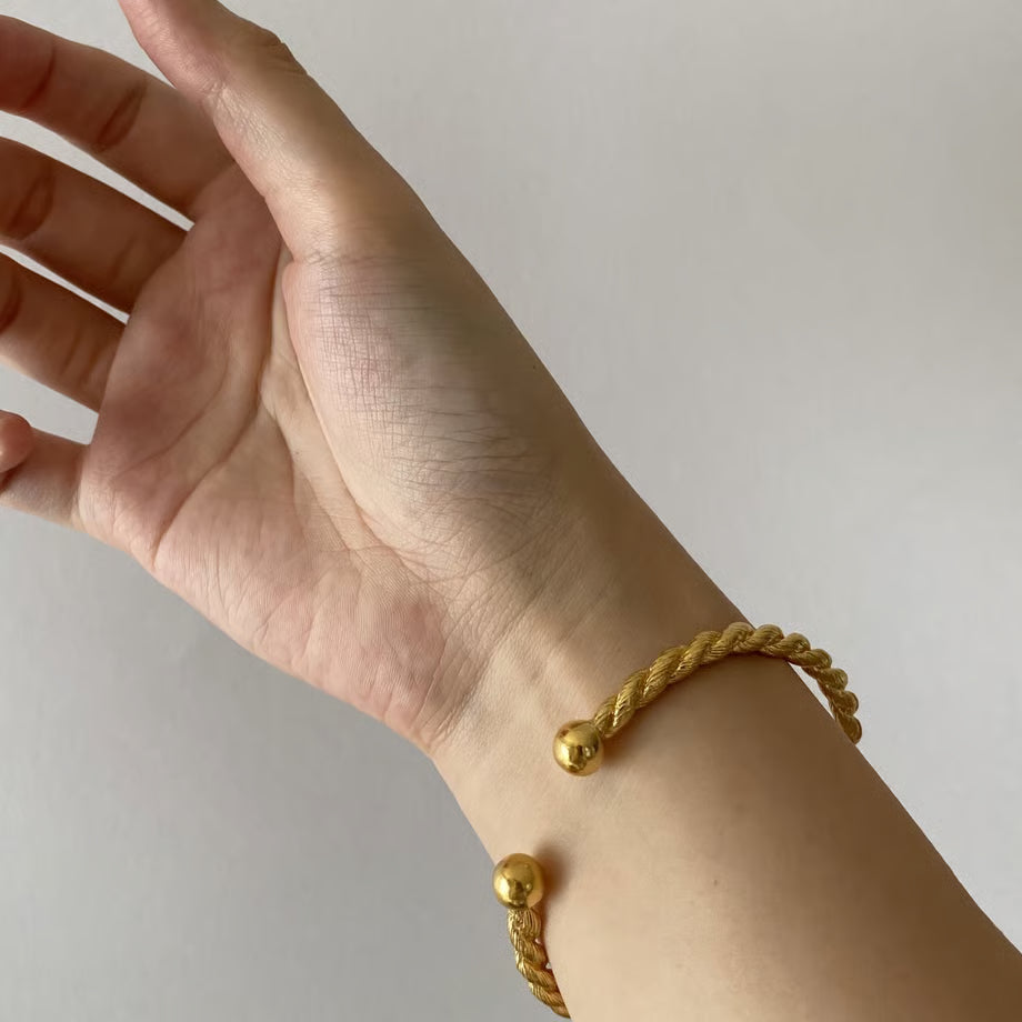 chunky braid bangle(gold)---247