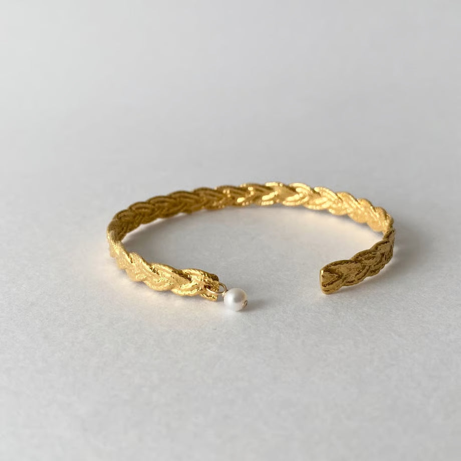 lace braid bangle (gold)---027