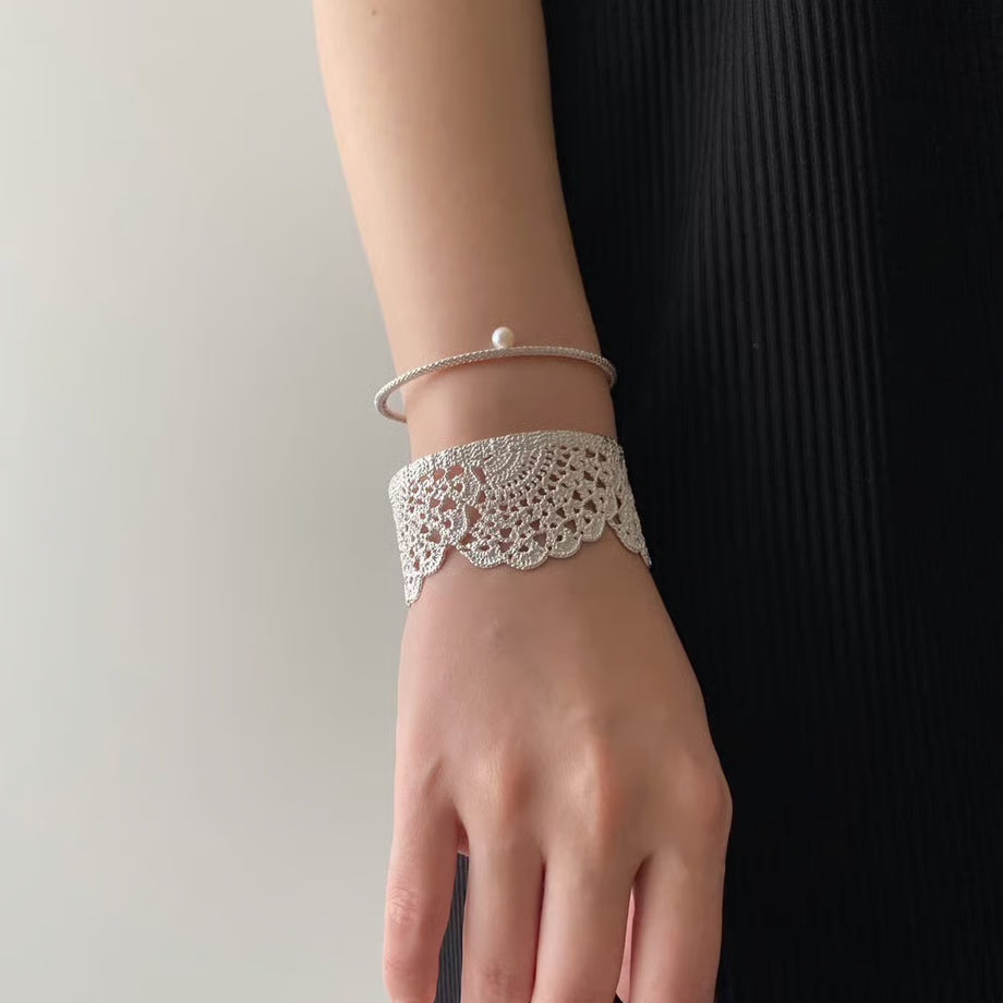 antique lace bangle (silver)---340
