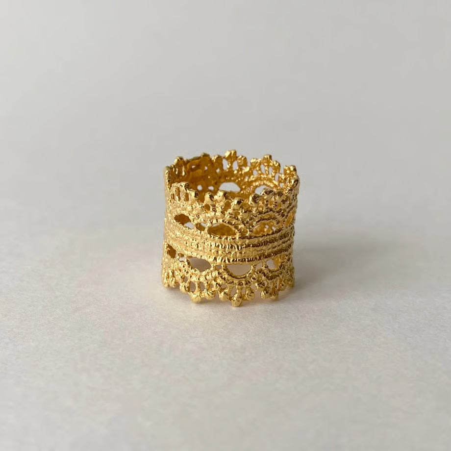 lace double crown ring (gold)---105