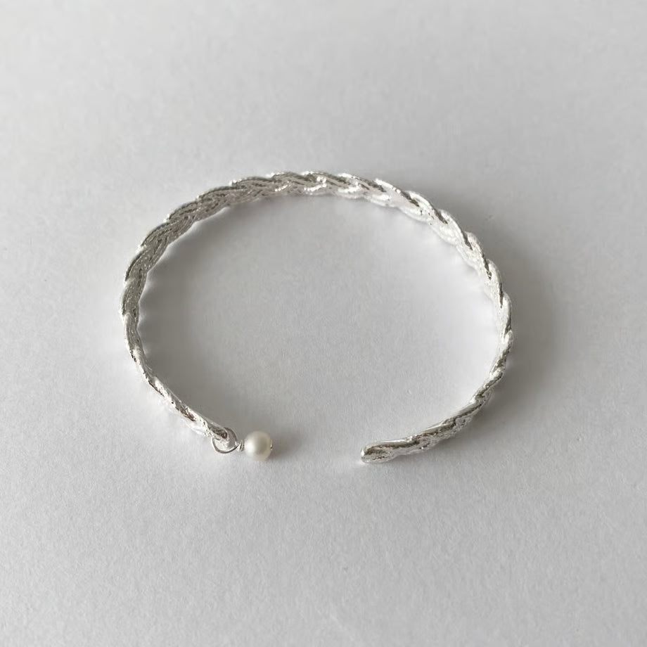 lace braid bangle (silver)---027
