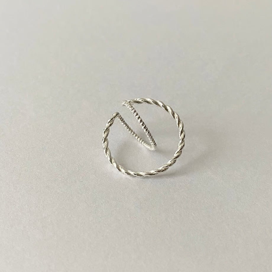 rope ear cuff/double twist (silver)---322