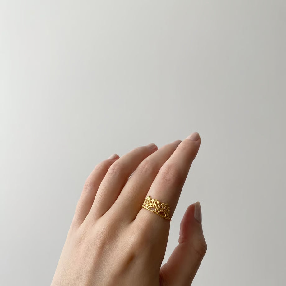 lace crown ring(gold)---137