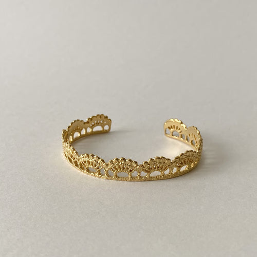 bangle (gold)---341