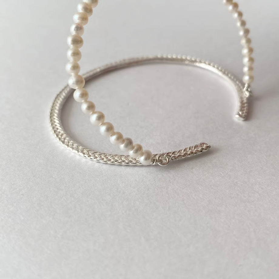 lace braid +pearl bangle(silver)---319