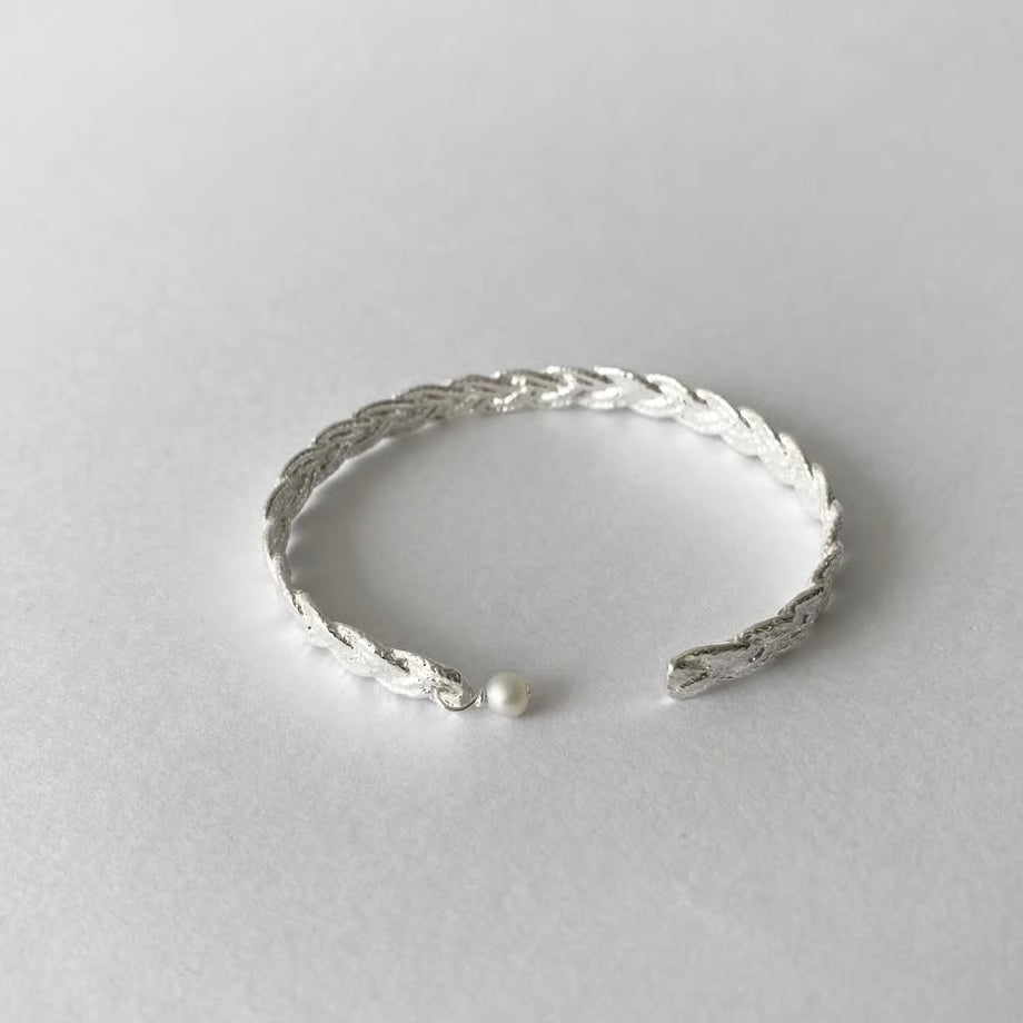 lace braid bangle (silver)---027