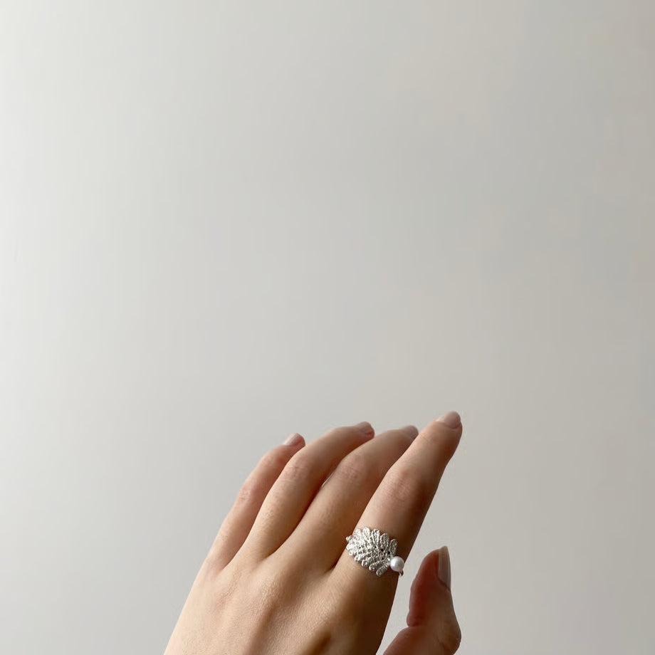 lace leaf ring /pearl (silver)---211