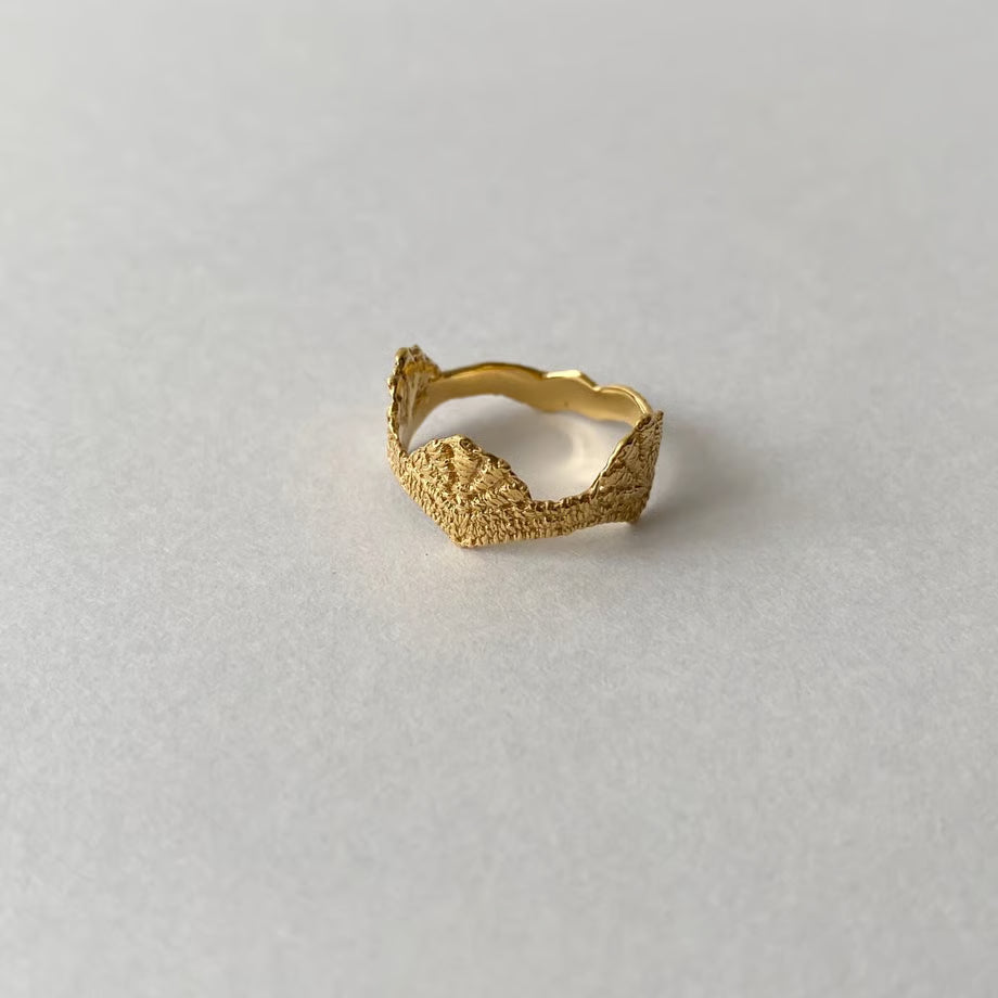 lace shell ring (gold)---203