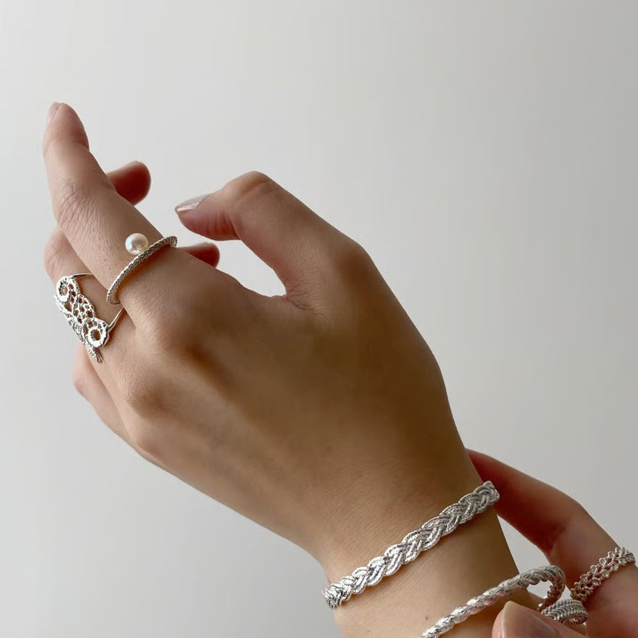 lace braid bangle (silver)---027