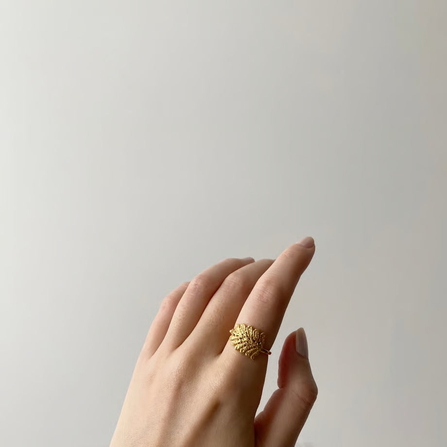 lace leaf ring (gold)---212