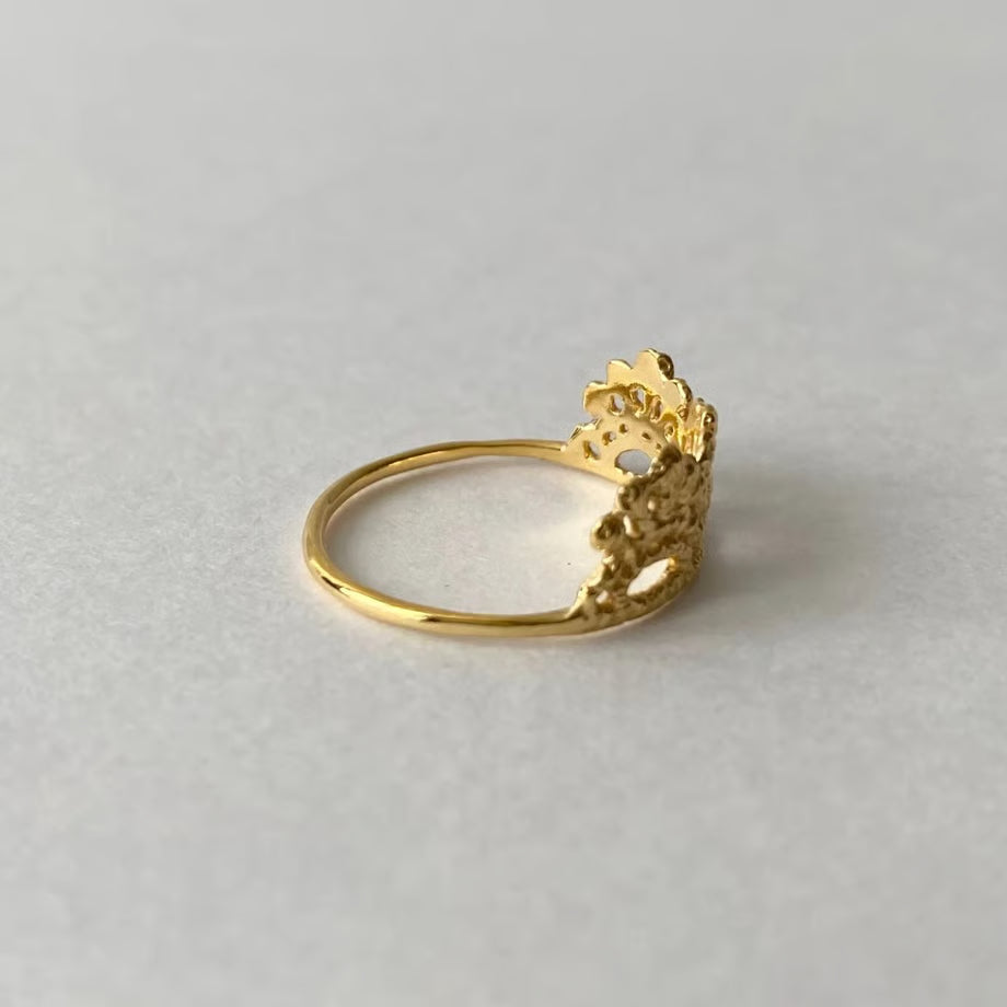 lace crown ring(gold)---137