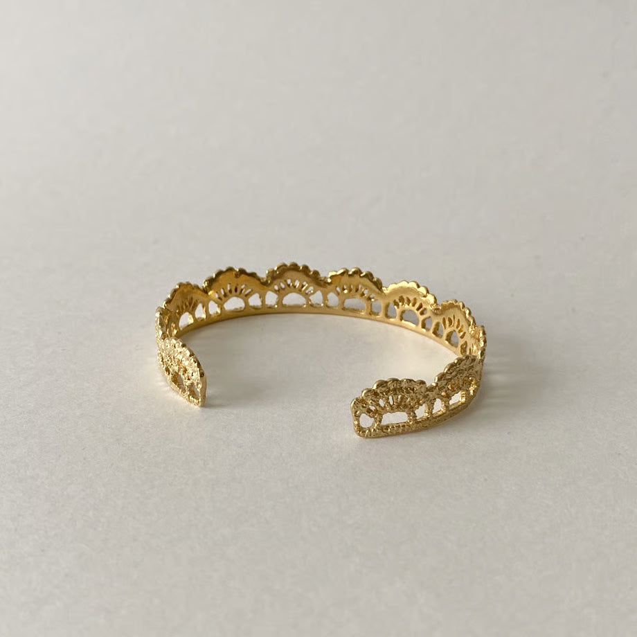 bangle (gold)---341