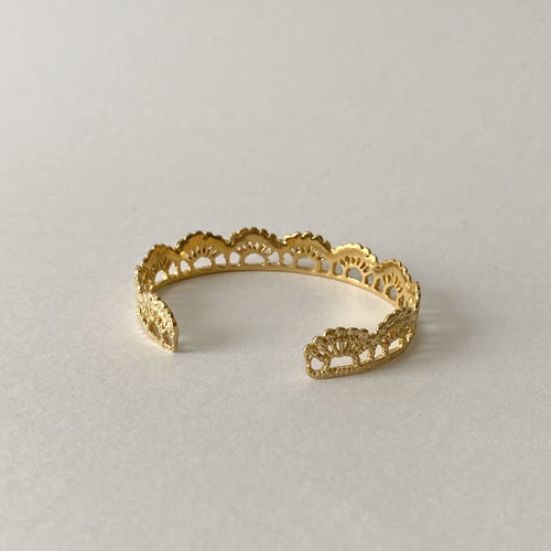 bangle (gold)---341